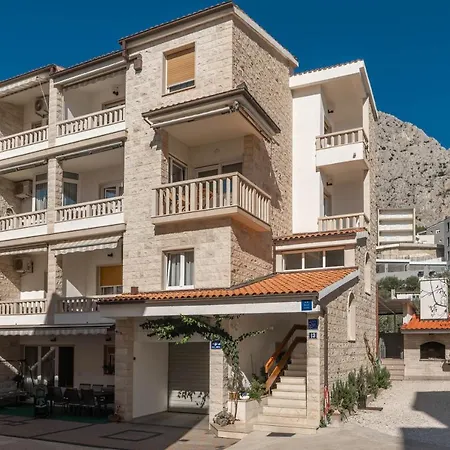 Apartment Sladojevic *