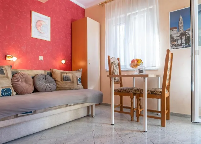 Sladojevic Lägenhet Omiš