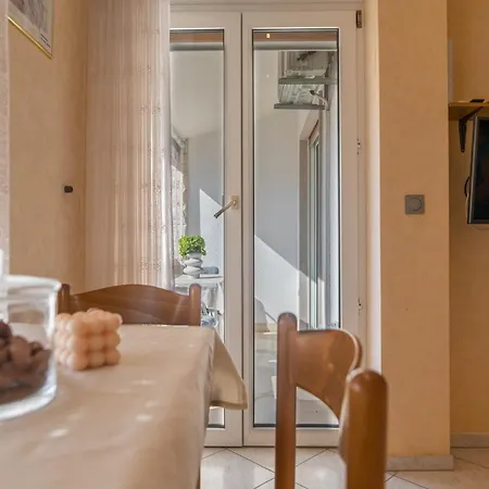 Sladojevic أوميس